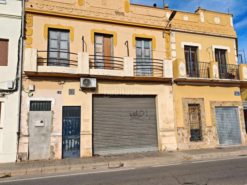 Foto 86000e99-4a3c-4aae-9bdf-42f38dd69be9. Casa en camí nou de paterna 134 casa de pueblo para reformar en Valencia