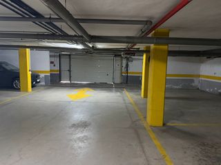 Location Parking voiture à Calle mar cantabrico 1. Se alquila plaza de parquing en cala azul