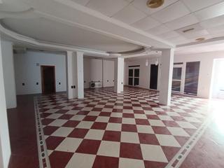 Local Comercial  Carrer sant jeroni. Local en benidorm  (posibilidad vivienda)