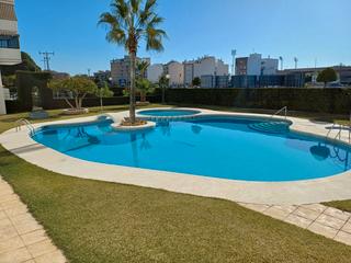 Appartement à Calle ferrocarril 3. Piso de 3 dormitorios