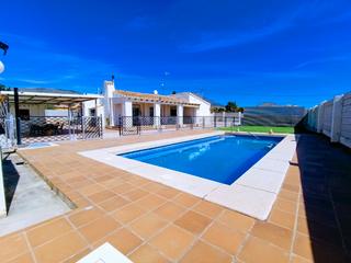 Chalet  Partida mediases. Chalet de 4 dormitorios