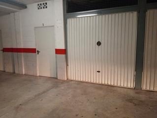 Parking coche  Carrer quintana 19. Garaje cerrado c/ quintana