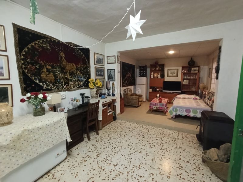 Foto 9a87f233-9fed-4ce7-b82e-45de255408a1. Masia a Relleu