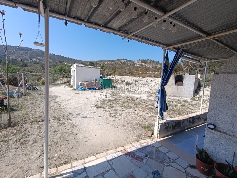 Foto ea4ac577-ee72-43f4-a560-663548f39649. Masia a Relleu