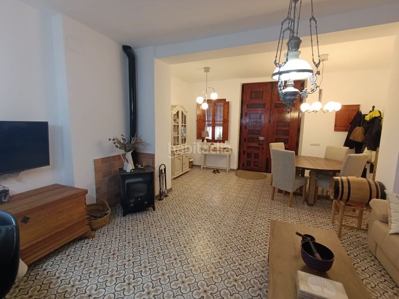 Foto 0e083780-2a82-40d8-b04f-a2f3ae8ce337. Casa a carrer major 20 a Relleu