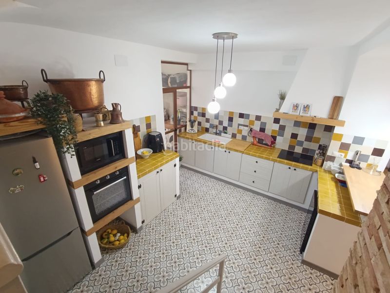 Foto 67a69e2e-785c-4a10-b43e-720e1411081d. Casa a carrer major 20 a Relleu