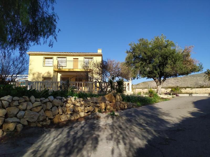 Foto b11a1cdb-47c8-4045-baef-ce83190a3a41. Chalet en El Secanet-Hacienda del Sol Vila Joiosa (la)
