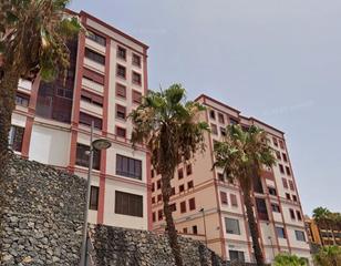 Alquiler Parking coche en Calle ramón y cajal 3c. Alquiler de plaza de garaje en el centro de santa cruz