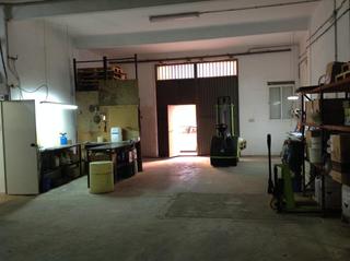 Local Comercial a Foios. Se vende local comercial céntrico en foios(valencia) de 154m2,2