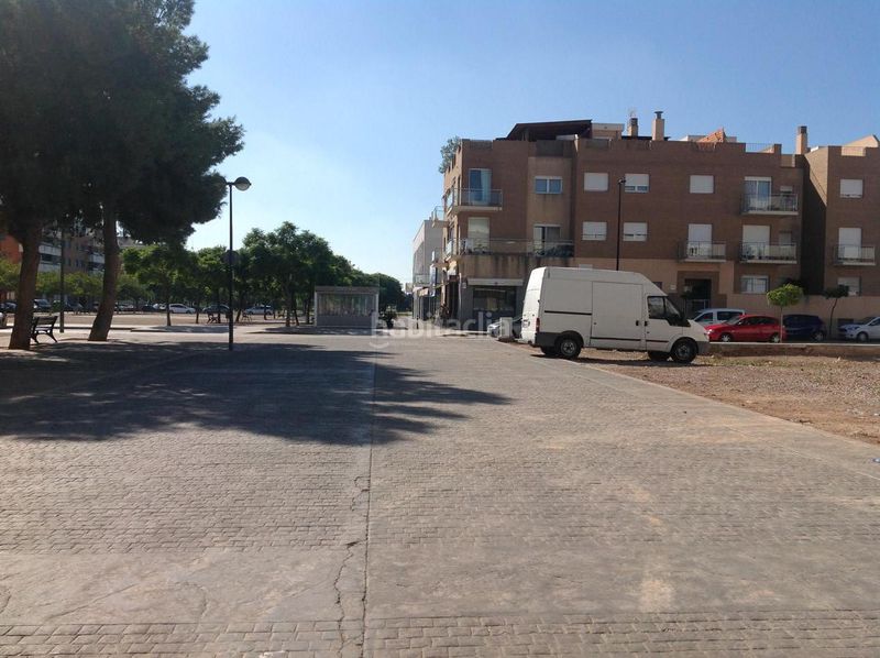 Foto 832fff18-fb3e-4676-8b33-e33636e0ce21. Terreny residencial a de museros 18 a Massamagrell