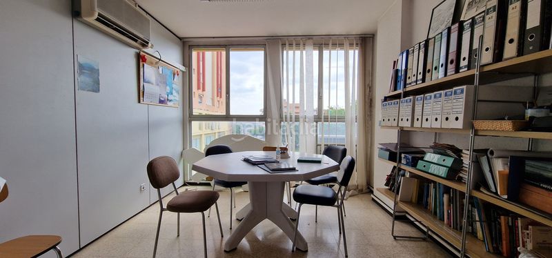 Foto b23a7f92-f552-4fa6-810f-5015d29826cb. Miete büro in Martorell