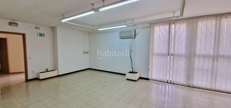 Foto d9fa9cc8-610d-4b49-a07b-8fa2a0207ac5. Miete büro in Martorell