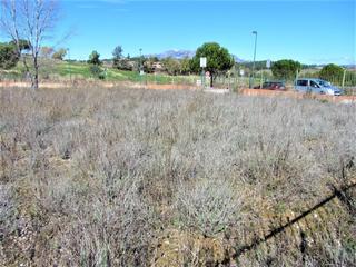 Terreny residencial a Sant Esteve Sesrovires. Golf masia bach