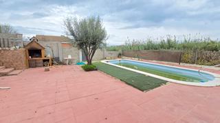 Chalet in Piera. Oasis en piera