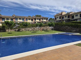 Reihenhaus in Sant Esteve Sesrovires