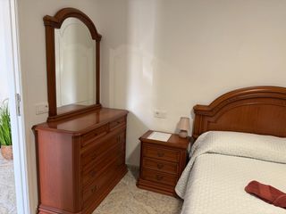 Rent Flat in La Camella. Se alquila habitación  en el valle san lorenzo en piso compartid