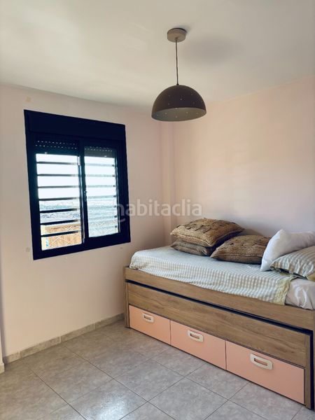 Foto 58a081bf-1cd6-4380-a83f-52204c31840a. Pis a calle envolvente 38 a Cho - Parque de la Reina Arona