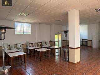Local Comercial en El Rocío - La Milagrosa