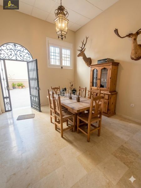 Foto 1c5f2d67-2962-4953-b70a-d717d74ce997. Casa amb aparcament a Caballero Bonald-S. José Obrero-Guadalcacín Jerez de la Frontera