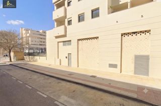 Local Comercial a El Rocío - La Milagrosa. Local en avd. rey juan carlos i