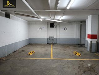 Aparcament cotxe a El Altillo. Plazas de garaje amplias en zona el altillo 16m2