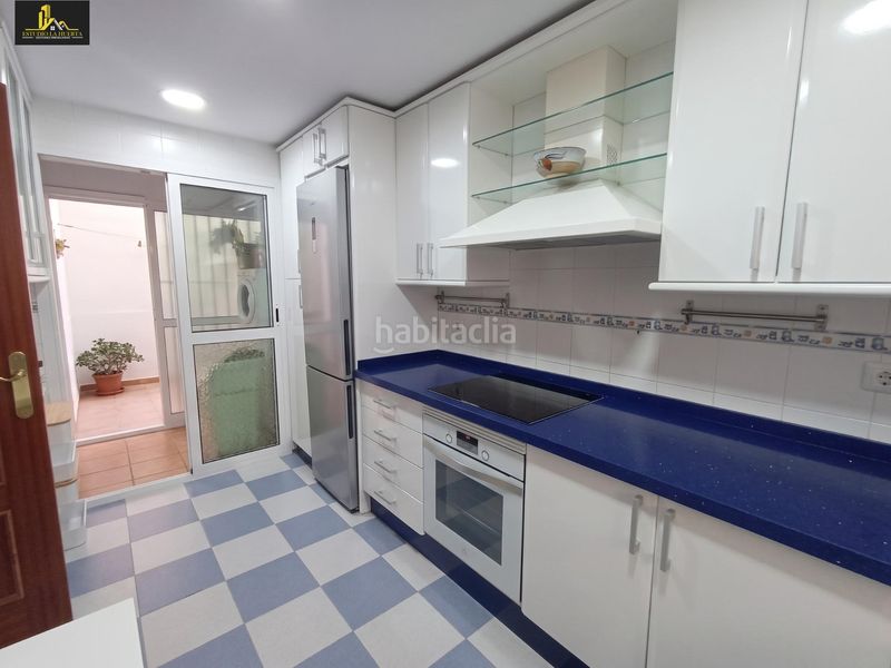 Foto bc92884d-65c1-4132-8a7b-2f4ee02b37bd. Casa amb piscina a Chapín - Campus Universitario - Navinco Jerez de la Frontera