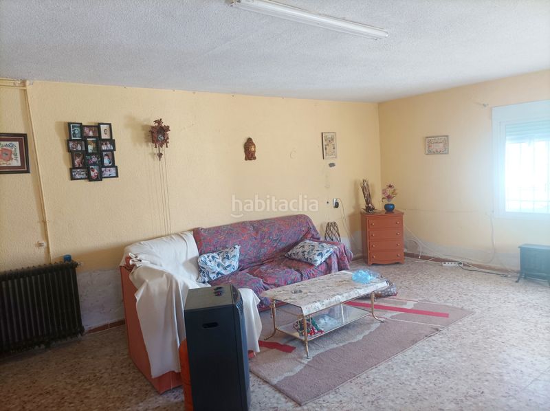 Foto b4542c4f-c624-4c10-8f9a-6bc85ad36c2a. Xalet amb xemeneia calefacció piscina a Escalona