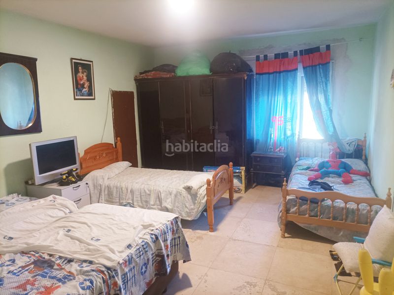 Foto c5e18797-0977-4a2b-beb6-84adf72212b6. Xalet amb xemeneia calefacció piscina a Escalona