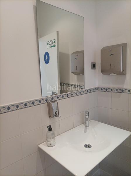 Foto 0ed03694-a628-4a8f-8344-f37abee6409b. Locale commerciale in avenida de la universidad 35 in Leganés