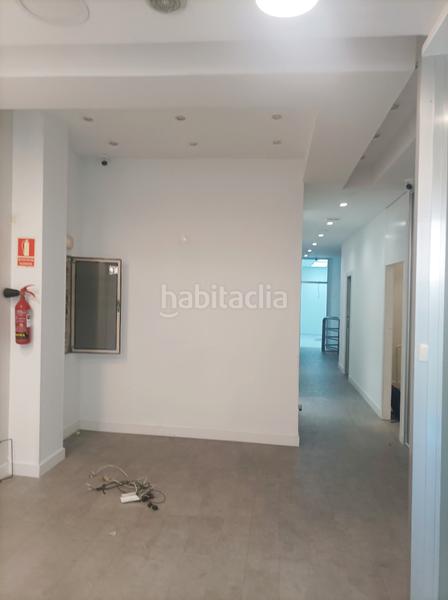 Foto 0ef1995e-904d-4b15-9168-af06a60ec6b0. Locale commerciale in avenida de la universidad 35 in Leganés