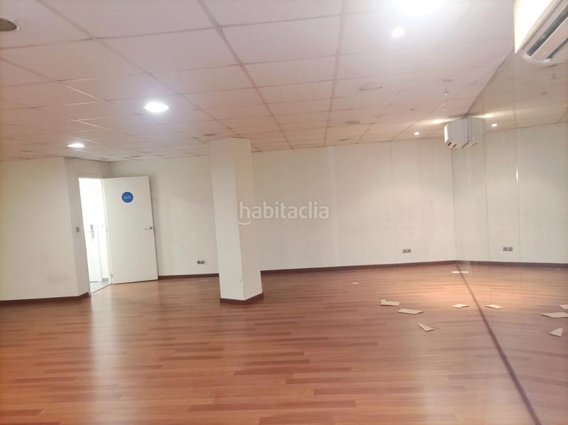 Foto 0f3d0b98-d762-4f6d-a637-09b670f6d857. Locale commerciale in avenida de la universidad 35 in Leganés