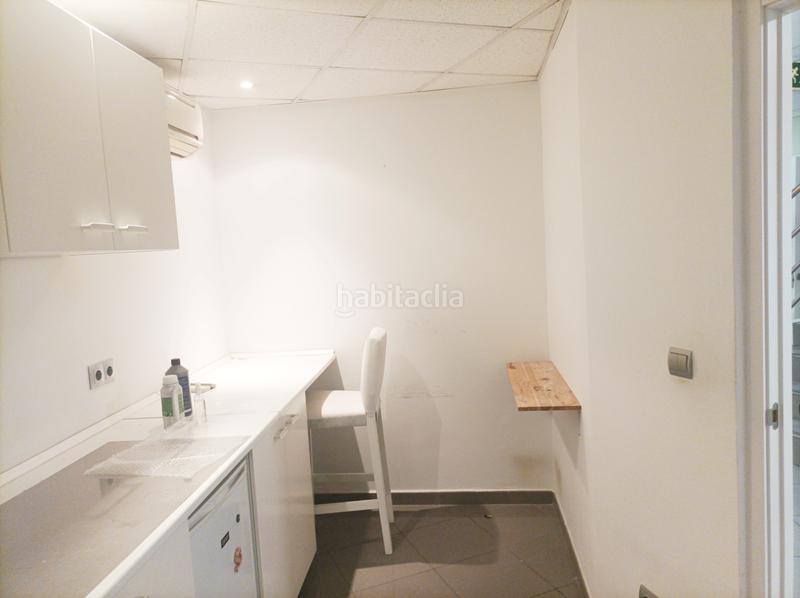 Foto 5d683a2b-aae2-4681-93b0-a02842e143f8. Locale commerciale in avenida de la universidad 35 in Leganés