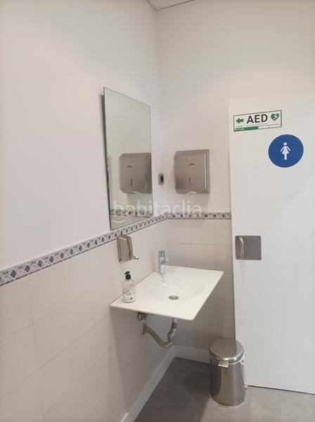 Foto dc22d468-e497-409b-80d1-e657663d17b5. Locale commerciale in avenida de la universidad 35 in Leganés