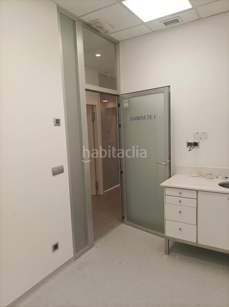 Foto dc75e597-286e-464e-bba0-c62c7e98e79c. Locale commerciale in avenida de la universidad 35 in Leganés