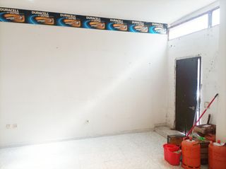Local Comercial a Calle Riocabado