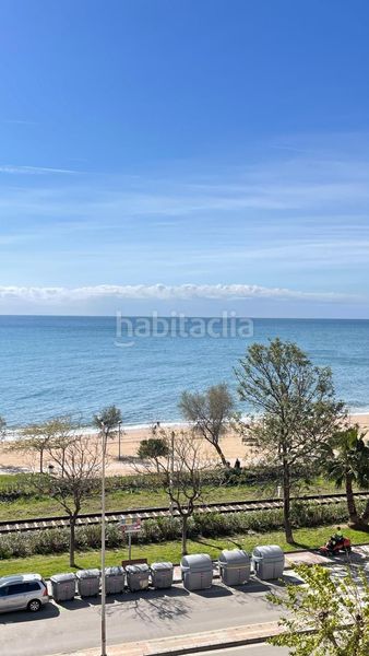 Foto b8cd40ad-5be8-4df3-af46-f317102c60cc. Apartament amb piscina a Centre Pineda de Mar