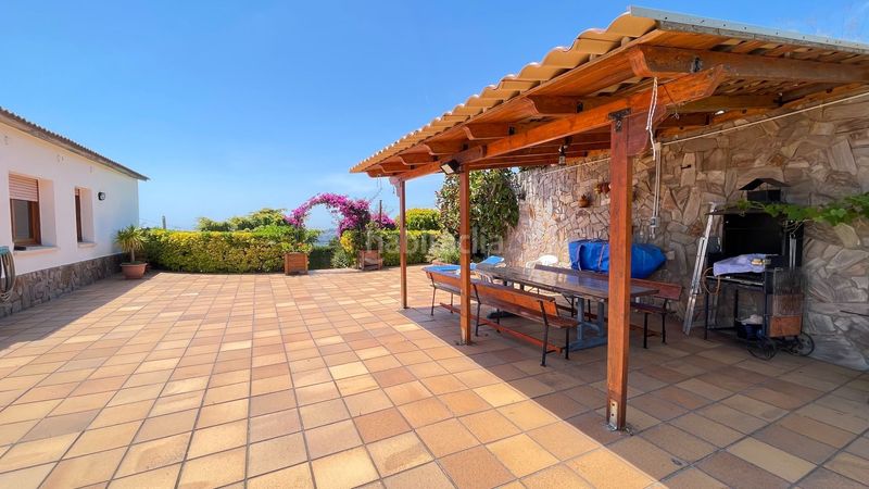 Foto 084fa327-8e19-4125-aeb7-c62848834a7f. Casa amb piscina a Sant Cebrià de Vallalta