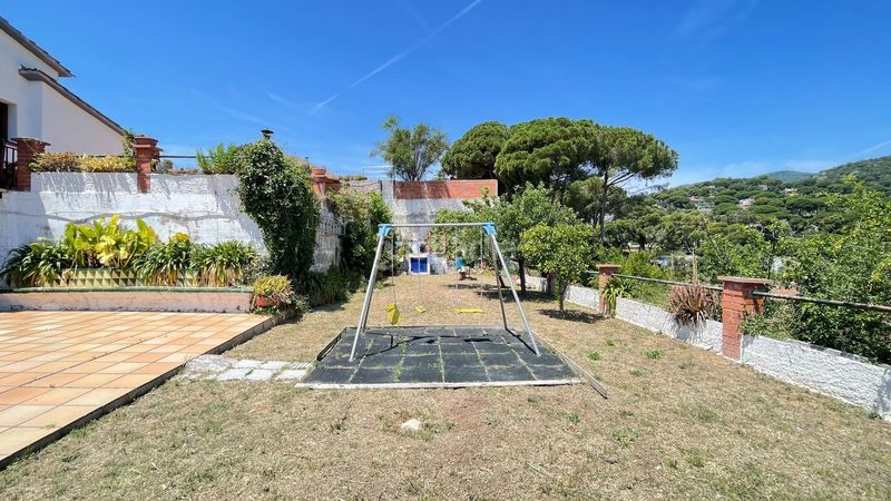 Foto 2d02d2cb-105c-468c-8e71-fac28cb846e0. Casa amb piscina a Sant Cebrià de Vallalta