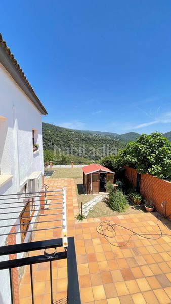 Foto a72d8c93-de5e-438a-b15c-3600cf00490c. Casa amb piscina a Sant Cebrià de Vallalta
