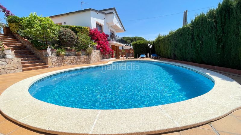 Foto e7ab9fde-ce29-4052-a74f-854cb4d4f63f. Casa amb piscina a Sant Cebrià de Vallalta