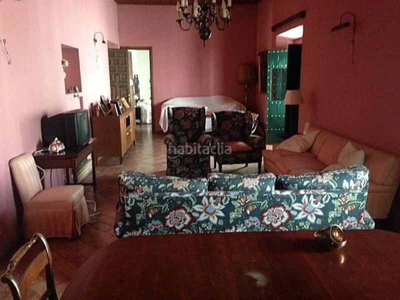 Foto 33929566-d763-4764-a4bf-6ce8c5846fe2. Casa chalet en Gines