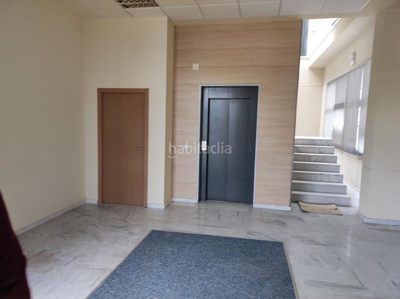 Foto b5293a3a-2755-463c-b1d6-f4f7e07ad1a3. Location bureau dans Casco Antiguo Mairena del Aljarafe
