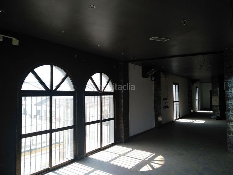 Foto 707d7798-4044-47f8-87ea-25e51b3945a1. Lloguer edifici a Espartinas pueblo Espartinas