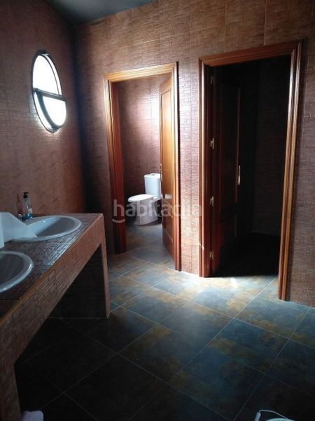 Foto 7260d575-20db-41f4-a25a-bcce236fb9e3. Lloguer edifici a Espartinas pueblo Espartinas