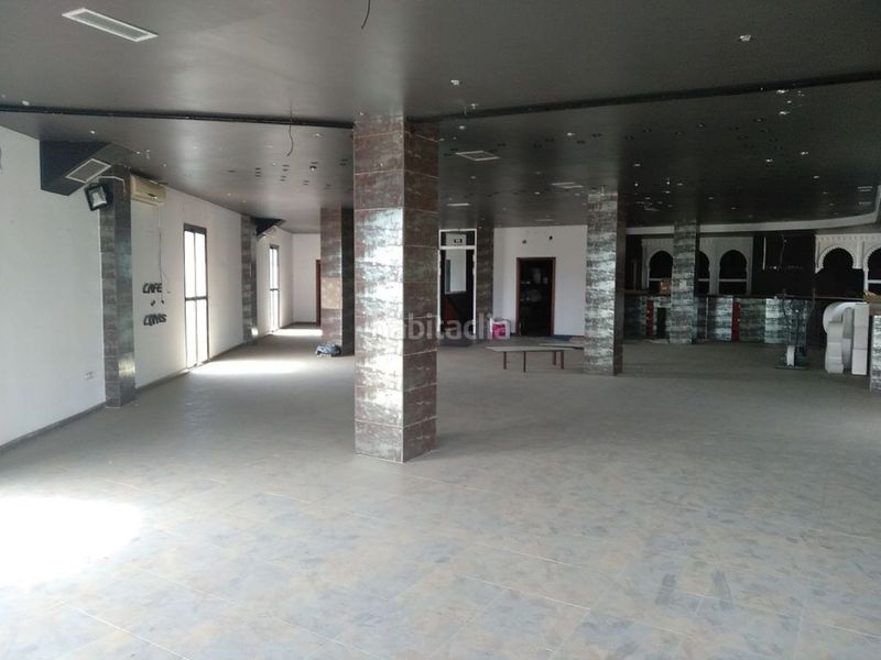 Foto c00b9449-6ea3-4d12-91b1-24e25593850f. Lloguer edifici a Espartinas pueblo Espartinas