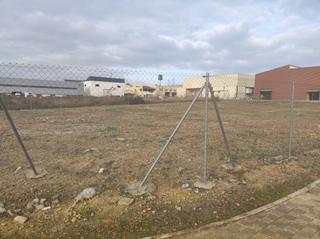 Terreny residencial a Salteras. Pol. industrial los llanos