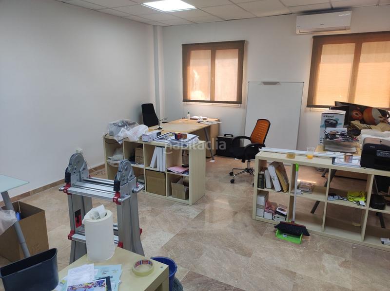 Foto d1fc8737-07f4-4cc2-a495-31f068970d1f. Bureau avec chauffage dans Pisa Mairena del Aljarafe