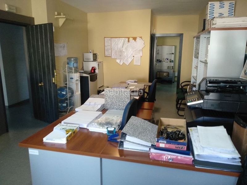 Foto 0e24e55a-1ab6-43bb-89fd-f1b82197fe0c. Ufficio in Gelves