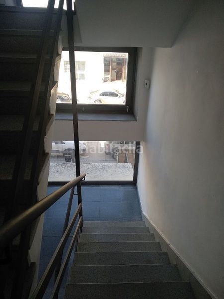 Foto 248a8607-cbb0-44b1-8600-140835466306. Ufficio in Gelves