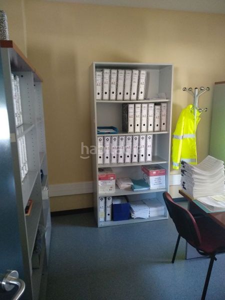 Foto 73ef4f21-0808-4953-80f8-9eba9d619be8. Ufficio in Gelves